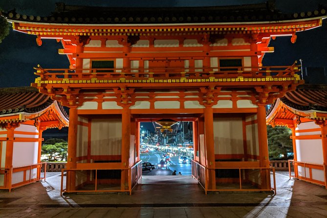 Gion Night Walking Tour - Who should book this Gion night walking tour?