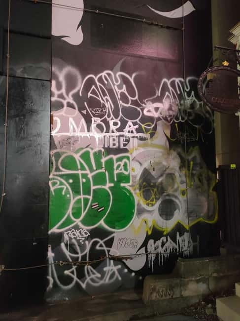 Graffiti in Tokyo Walking Tour: Shibuya and Harajuku - Shibuya City: where tags and throw-ups meet real street stories