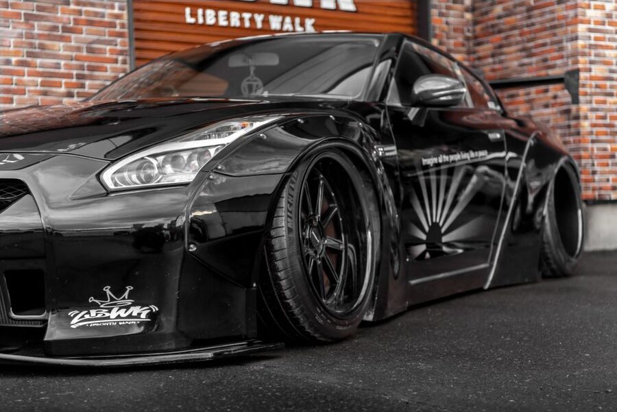 GT-R35 800hp Club Membership - secret underground car meet - What this GT-R club meet feels like in real Tokyo terms