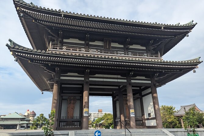 Guided Tour of Nagoya by Car - Rolling Into Nagoya by Private Car