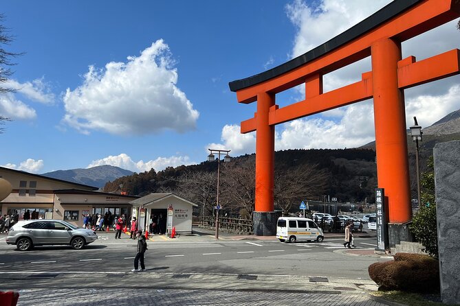 Hike Japan Heritage Hakone Hachiri with certified mountain guide - Your guide setup: certified mountain guide and small group pacing