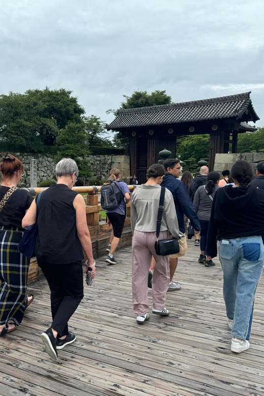 Himeji: Himeji Castle Guided Tour – UNESCO Heritage - Shoshazan Engyo-ji Temple: guided context that makes it click