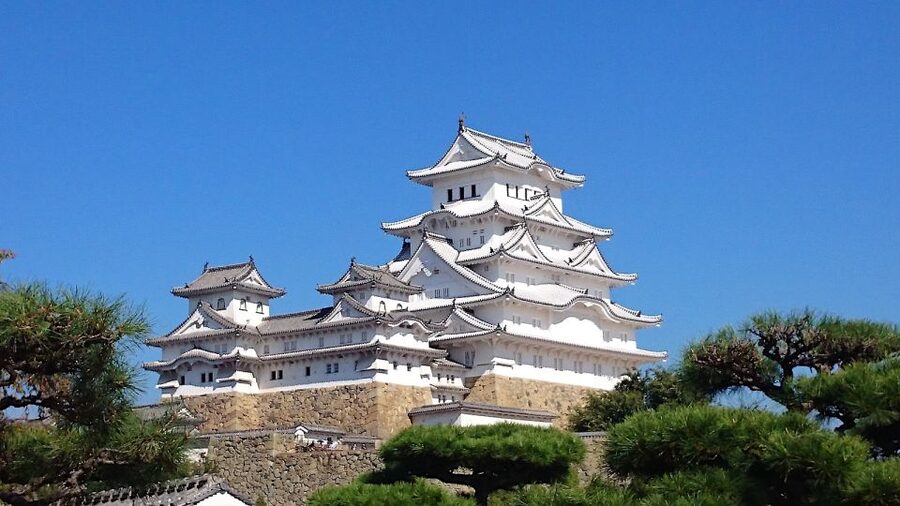 Himeji: Private Customized Tour with Licensed Guide - Price and value: $106 per person, and what you still need to pay