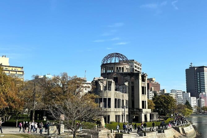 Hiroshima and Miyajima by Bike and Boat - Hiroshima Castle grounds: a lighter break with a good photo payoff