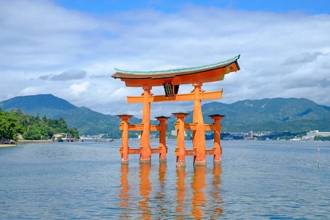 Hiroshima and Miyajima Private Custom Tour with Local Guide - Atomic Bomb Dome in 30 minutes, how to make it count