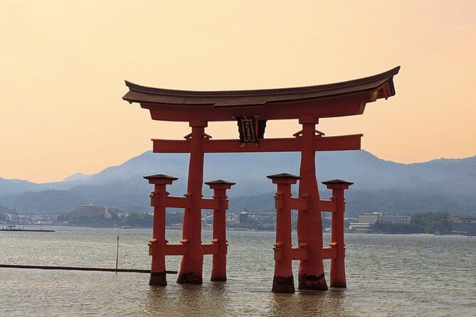 Hiroshima and Miyajima Private Custom Tour with Local Guide - Hiroshima Castle, quick views without the scramble