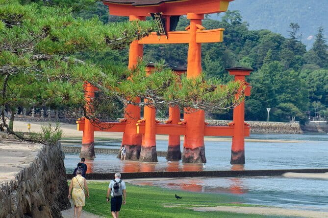 Hiroshima and Miyajima Private Guided Tour - Taking a Breather: Peace Flame, Peace Bell, and Time to Reflect