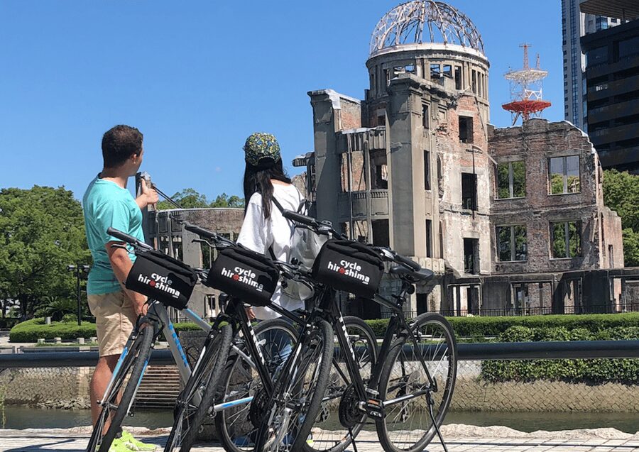 Hiroshima: Best of Hiroshima Guided Bike Tour - Hiroshima Castle grounds, samurai echoes on a modern city ride