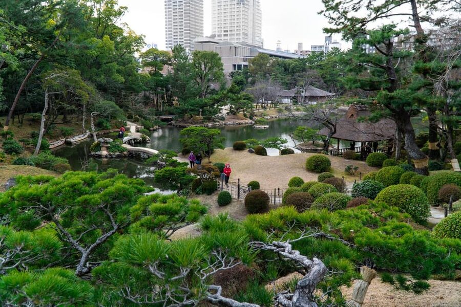 Hiroshima: History and Hidden Gems Tour - Why this Hiroshima walk feels different from a basic sightseeing loop