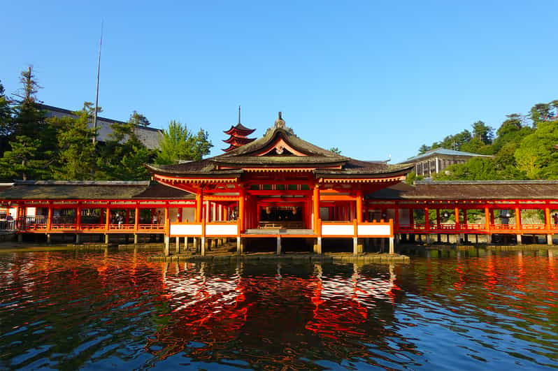 Hiroshima & Miyajima: Full-Day Private Tour & Licensed Guide - Meet Your Guide in Hiroshima, Then Shape the Day
