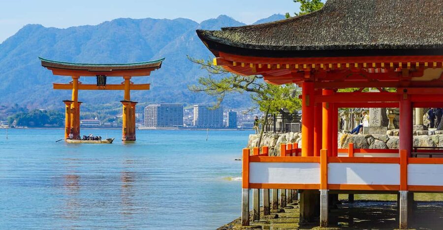 Hiroshima: Miyajima Half-day Historical Walking Tour - From JR Hiroshima to Miyajimaguchi, then ferry-first