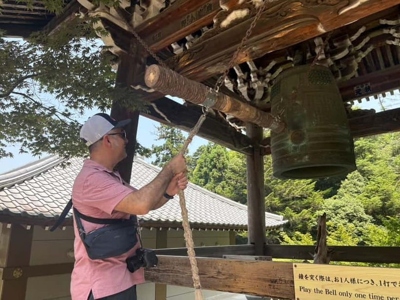 Hiroshima: Miyajima Island Half-Day Tour with Guide - Itsukushima Shrine: what to look for beyond the postcard view