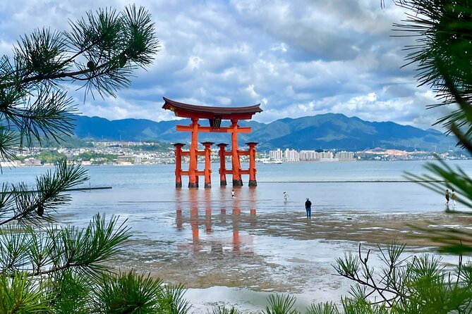 Hiroshima & Miyajima: UNESCO A-Bomb Dome & Itsukushima with Local - Atomic Bomb Dome and the Hypocenter monument: what you’ll feel there