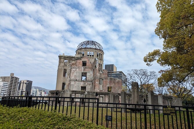 Hiroshima Peace Memorial and Atomic Bomb Dome Private Tour - Stop 1: Hiroshima Peace Memorial Museum, where the story gets organized