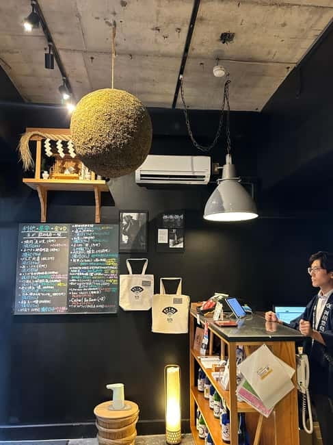 Historic Kanda Sake Tasting at Tokyo’s Oldest Shop (1596) - Shopping, browsing, and what to do next