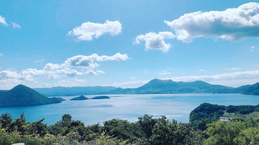 Hokkaido│Noboribetsu & Lake Toya Tour with Ropeway Ticket - Silo Observatory Over Lake Toya: Weather Can Decide the View
