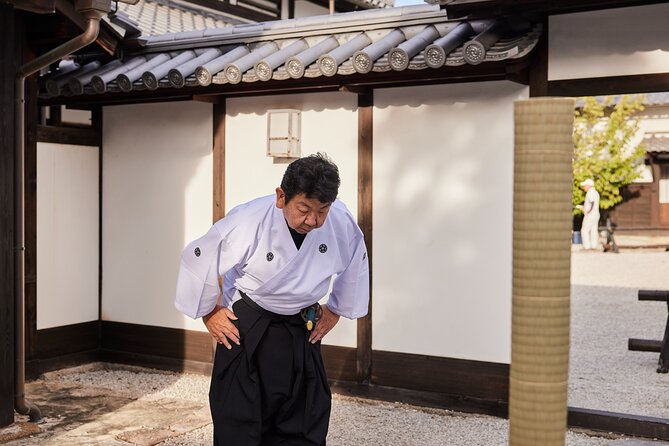 Honor - Experience Samurai & traditional Culture to the fullest - Tea Ceremony Etiquette: matcha, wagashi, and the pause in the schedule