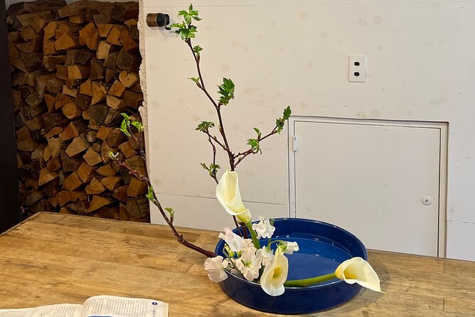 IKEBANA experience - How the Class Teaches Ikebana, Step by Step