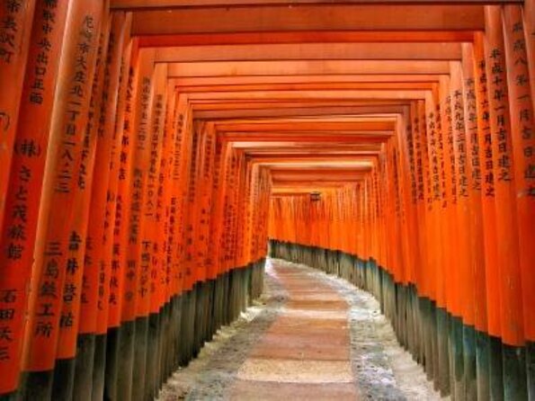 Inside of Fushimi Inari - exploring and lunch with locals - Key points that make this Fushimi Inari tour different