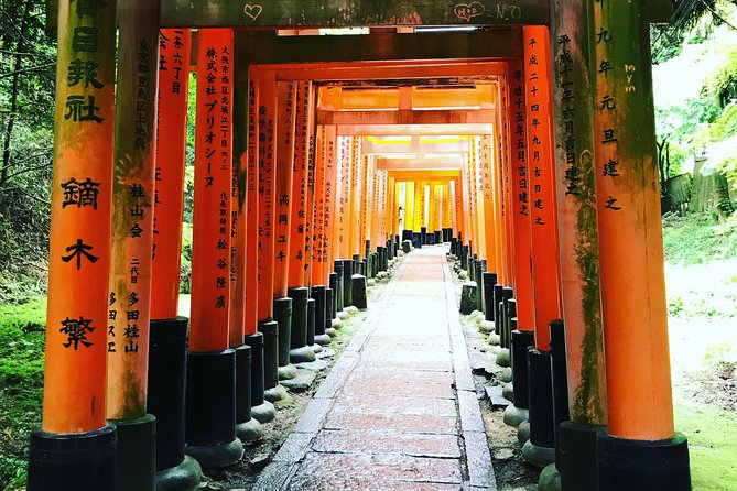 Inside of Fushimi Inari - exploring and lunch with locals - Lunch at a traditional soba restaurant, plus Inari sushi
