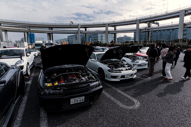 JDM Experience with Fast&Furious RX-7 (English speaking Driver) - A-PIT Super Autobacs Stop: Souvenir Shopping With Real Car Retail Energy