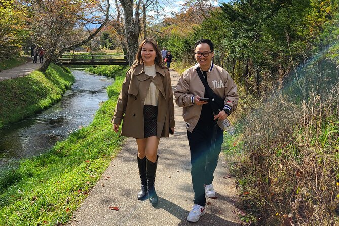 Johnny's Exclusive: Mt. Fuji Adventure from Kawaguchiko - Chureito Pagoda steps and Oshino Hakkai ponds for classic Fuji framing