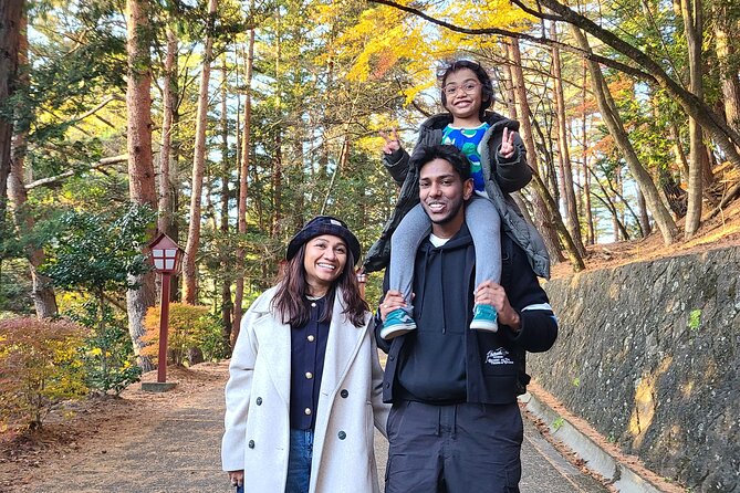 Johnny's Exclusive: Mt. Fuji Adventure from Kawaguchiko - Lake Kawaguchiko drive stops and Oishi Park for the classic lake-and-shops combo
