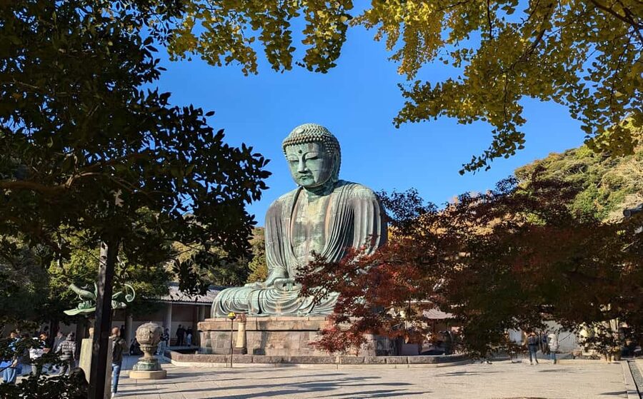 Kamakura: A Journey Through Medieval Japan - Kamakura in half a day, with the story made clear