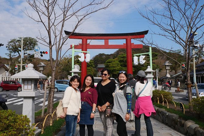Kamakura Historical Walking Tour with the Great Buddha - Komachidori street food: the easy win that sets your appetite and pace