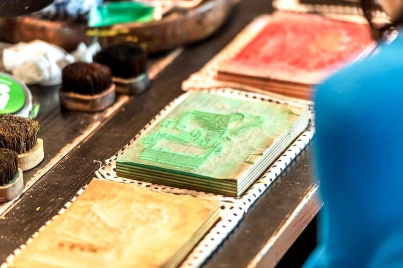 Kamigata Ukiyoe Museum:Ukiyo-e Woodblock Printing Experience - Choosing beginner, intermediate, or advanced courses
