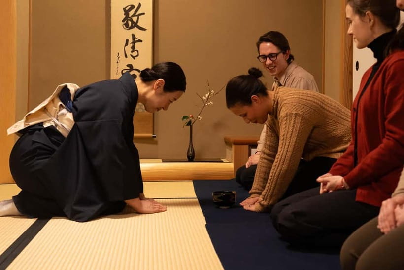 Kanazawa: Kenrokuen Tea Ceremony Experience - A Small Reality Check: Noise and Room Atmosphere