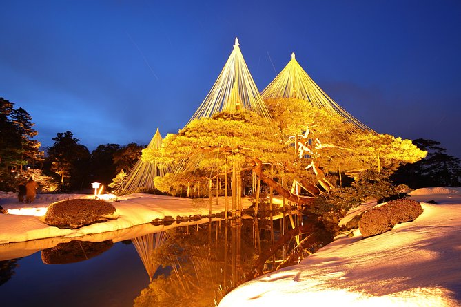 Kanazawa private 1 day/Photoshoot by professional photographer - Oyama Shrine and its Dutch stained glass tower gate