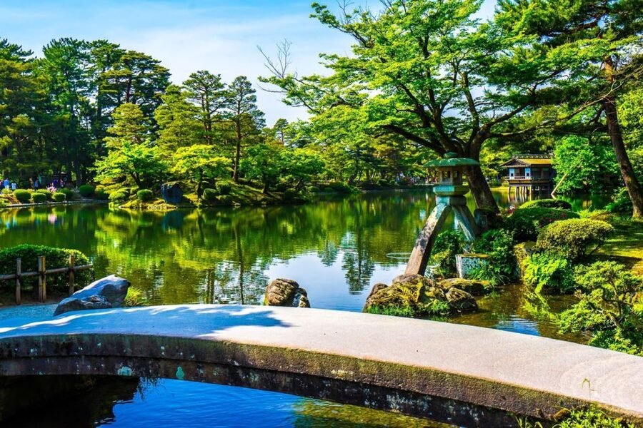 Kanazawa: Private Tour with Local Guide - Higashi Chaya and the Chaya District: Edo-Era Streets You Can Actually Walk