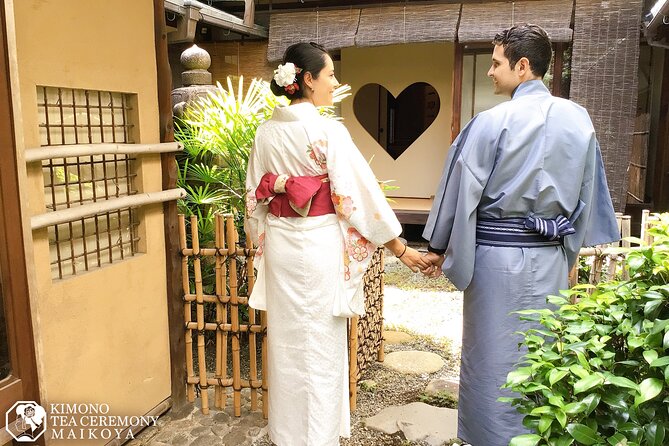 Kimono Tea Ceremony at Kyoto Maikoya, NISHIKI - Picking a Kimono That Actually Fits the Moment