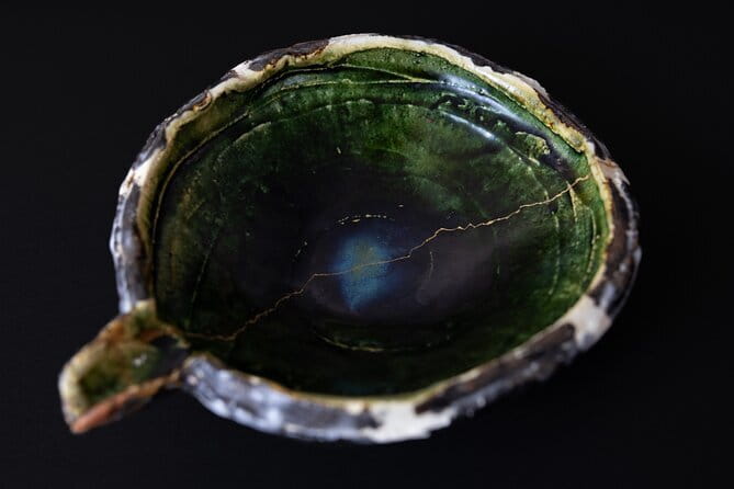 Kintsugi Workshop Class in Shibuya, Tokyo with mon cadeau - The meaning of kintsugi: history and tradition, not just technique