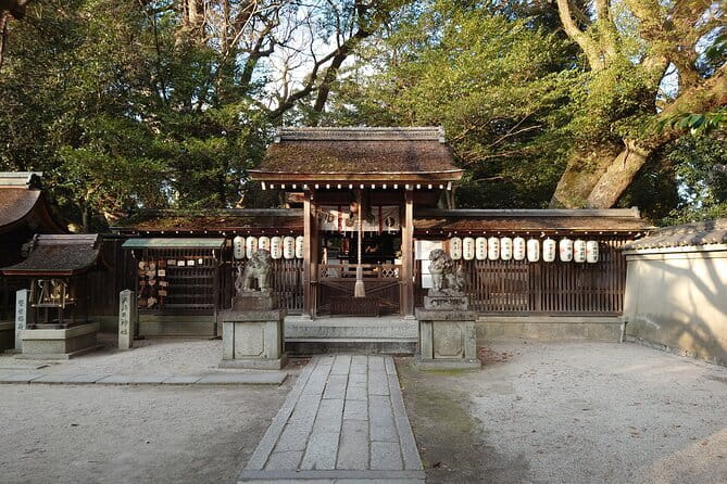 KIYOTO’s Kyoto Private E-Cycling Tour: Highlights & Hidden Gems - E-Bike Setup, Fitness Level, and Family Options