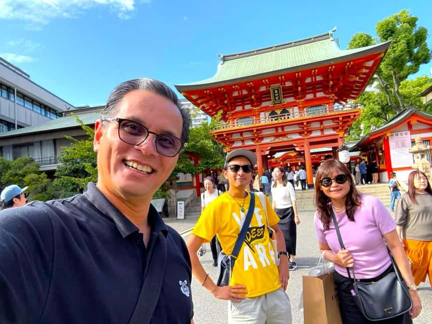 Kobe: Kobe City Highlights Guided Tour - Shrine, Port, Tower - Meriken Park: a short waterfront walk that sells Kobe’s port vibe