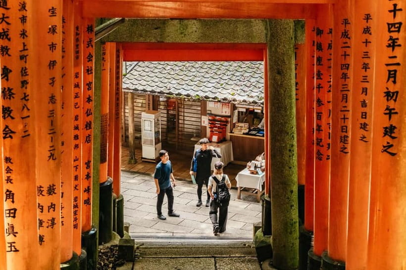 Kyoto: 3-Hour Fushimi Inari Shrine Hidden Hiking Tour - Quick highlights you’ll feel right away