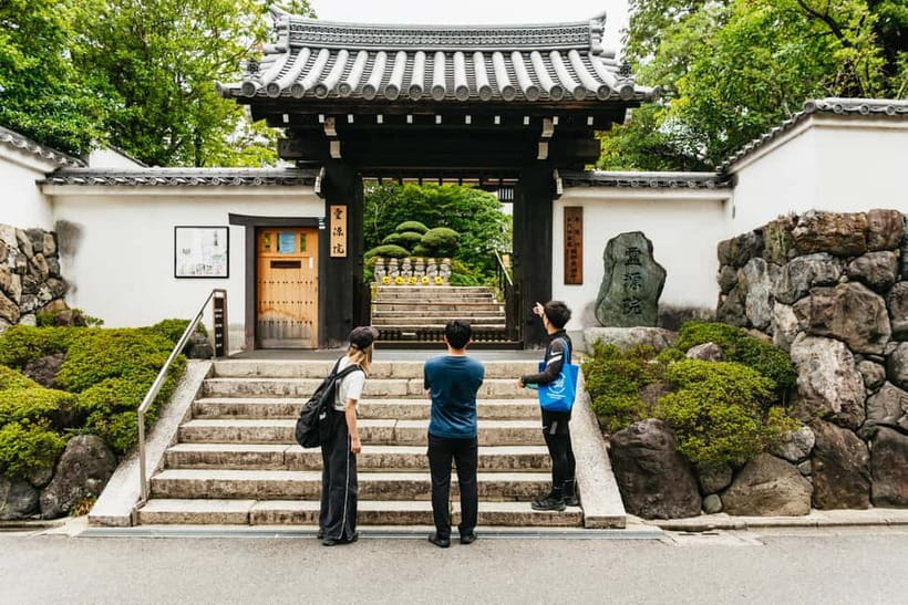 Kyoto: 3-Hour Fushimi Inari Shrine Hidden Hiking Tour - Climbing into torii tunnels without the stress