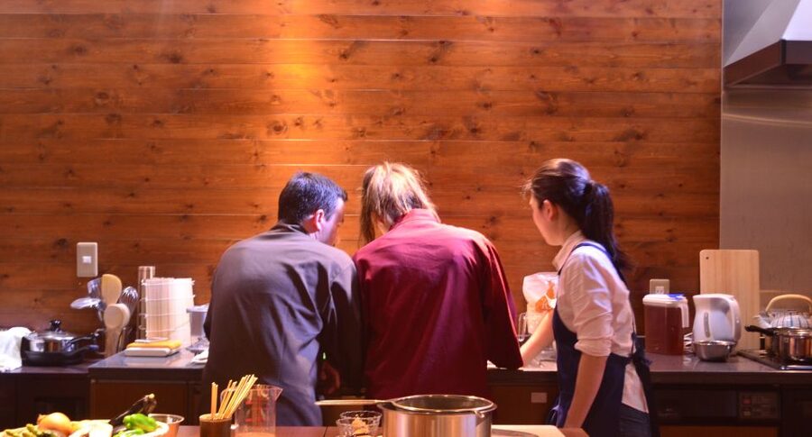 Kyoto: Afternoon Japanese Izakaya Cooking Class - Round one: cook 2 to 3 home dishes side by side