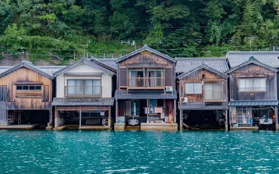 Kyoto Amanohashidate,Ine Bay Trip with Optional boat/Ropeway - Amanohashidate Viewland and the sandbar photo trick