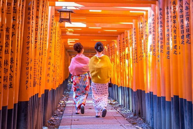 Kyoto and Nara UNESCO Highlights Full-day Tour From Osaka - The Kiyomizu-dera start: classic views, big steps, and autumn-foliage energy