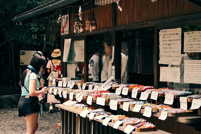 Kyoto: Arashiyama Bamboo Forest, Monkeys, Matcha & Temple Tour - Arashiyama Bamboo Forest walk: the quiet between the crowds