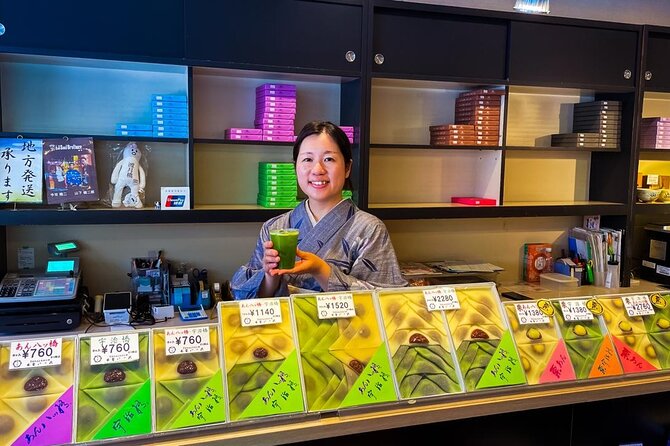 Kyoto: Arashiyama Bamboo Forest, Monkeys, Matcha & Temple Tour - Matcha break with Uji tea: a practical reset