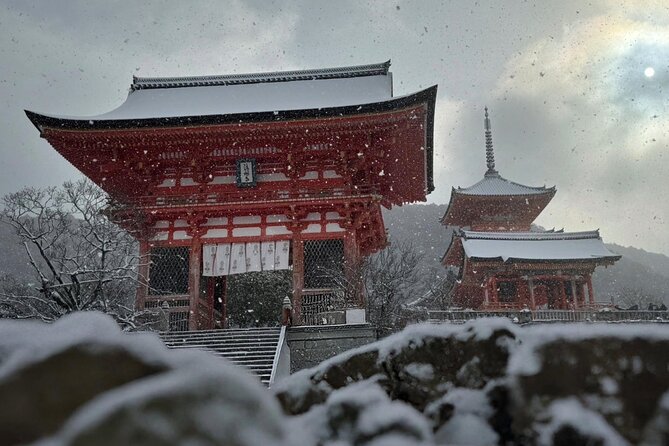 Kyoto Early Bird English Tour: Fushimi Inari & Gion(Private opt) - The Nail-Free Wonder: Yasaka Pagoda (Hokanji)