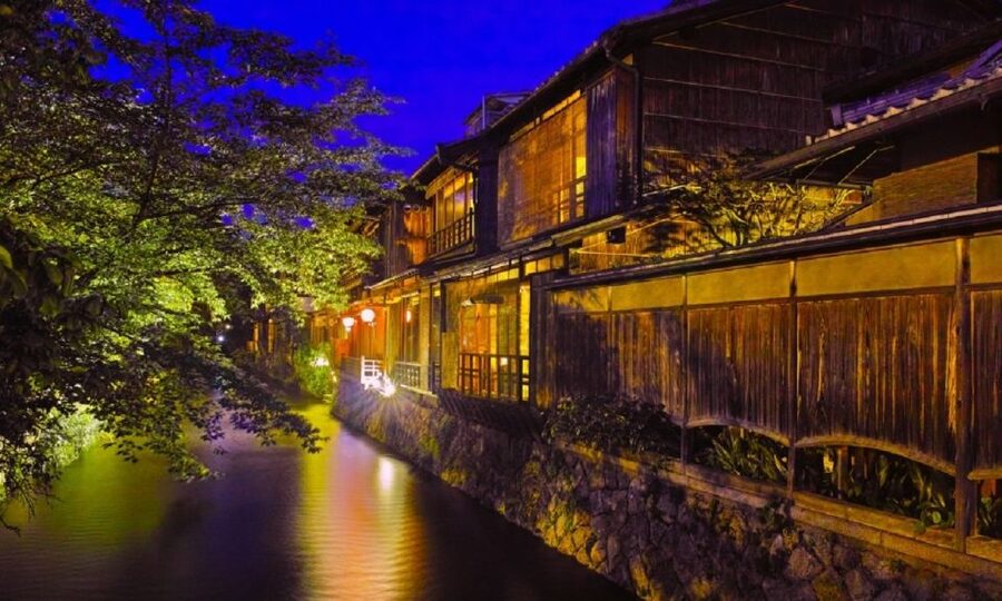 Kyoto Evening Gion Food Tour - Price and value: is $216 per person fair?
