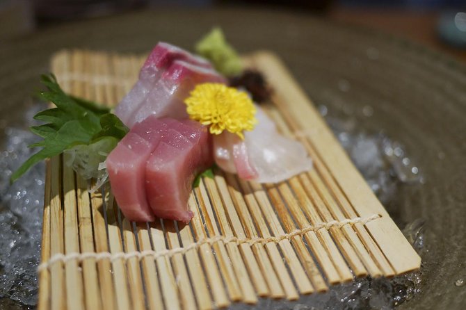 Kyoto Evening Gion Food Tour Including Kaiseki Dinner - Inside Pontocho Idumoya, the real payoff is the 10-course kaiseki