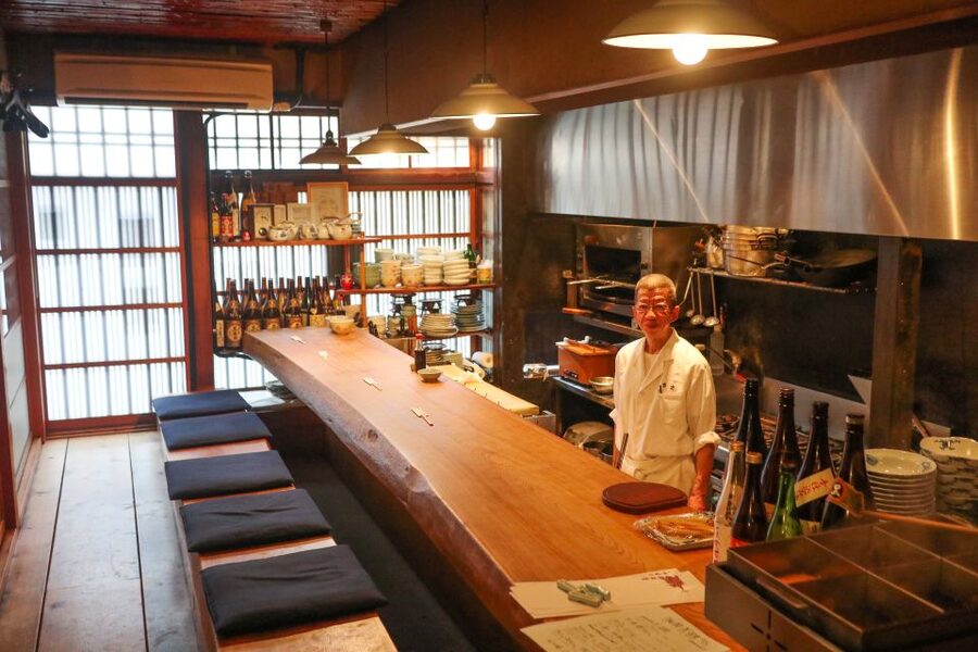 Kyoto: Foodie Night Tour in Gion with 9 dishes + 6 Sake - Who should book this Kyoto foodie night tour