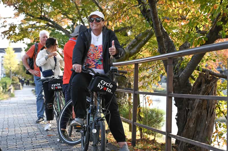 Kyoto: Full Day Bike Tour - Toji and Nishi Honganji: the oldest Kyoto start, then a smooth ramp-up