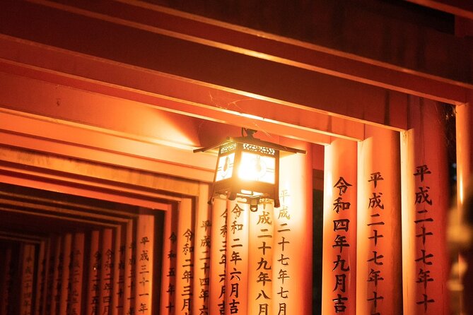Kyoto Fushimi-Inari Night Walking Tour - Meeting at the Fox Statue, Then Getting Oriented Fast